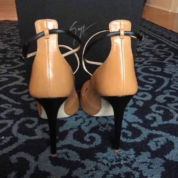 BRAND NEW!! Giuseppe Zanotti - Bimba 110 Napoli US 8.5 | IT 38.5 (NIB) - Picture 4 of 6